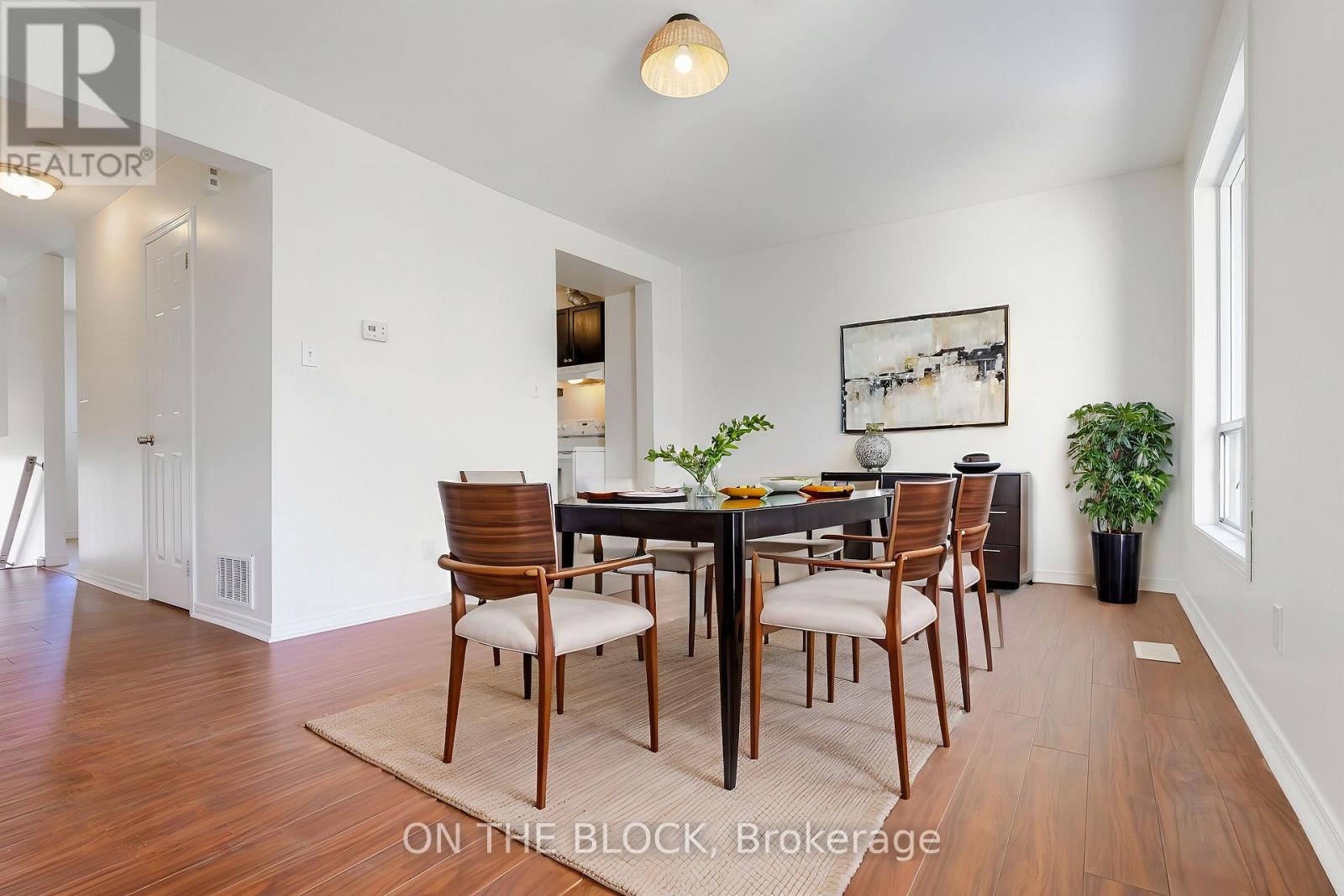 47 Carleton Place, Brampton, Ontario  L6T 3Z4 - Photo 2 - W12946338