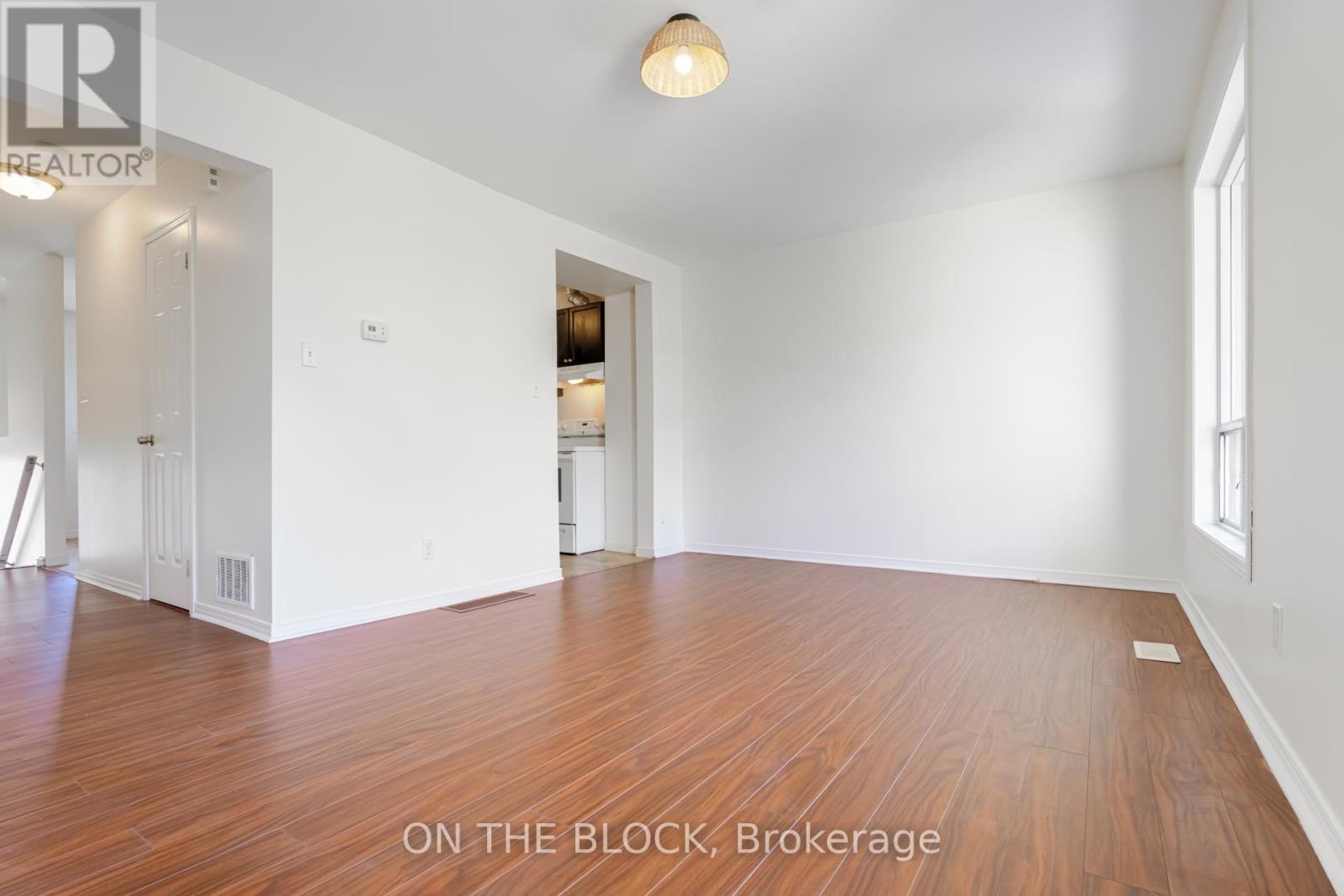 47 Carleton Place, Brampton, Ontario  L6T 3Z4 - Photo 3 - W12946338