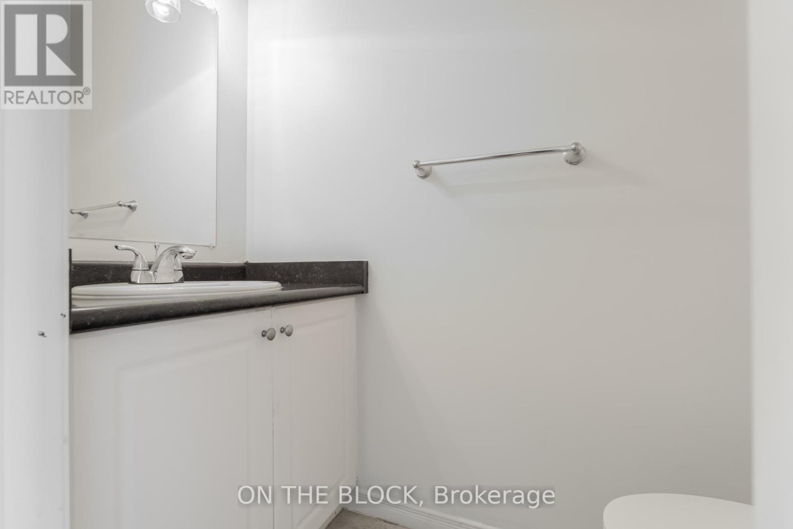 47 Carleton Place, Brampton, Ontario  L6T 3Z4 - Photo 8 - W12946338