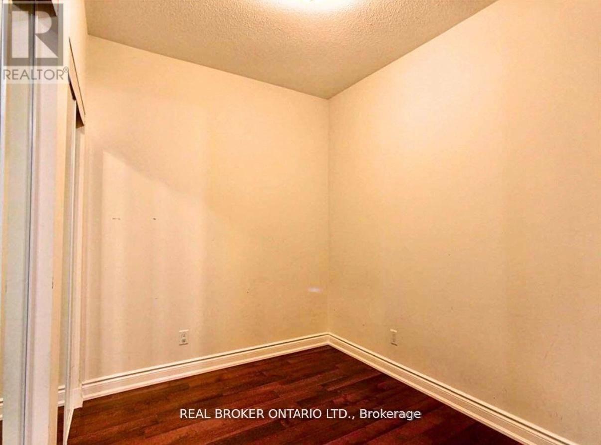 333 - 3170 Erin Mills Parkway, Mississauga, Ontario  L5L 0B6 - Photo 6 - W12946344