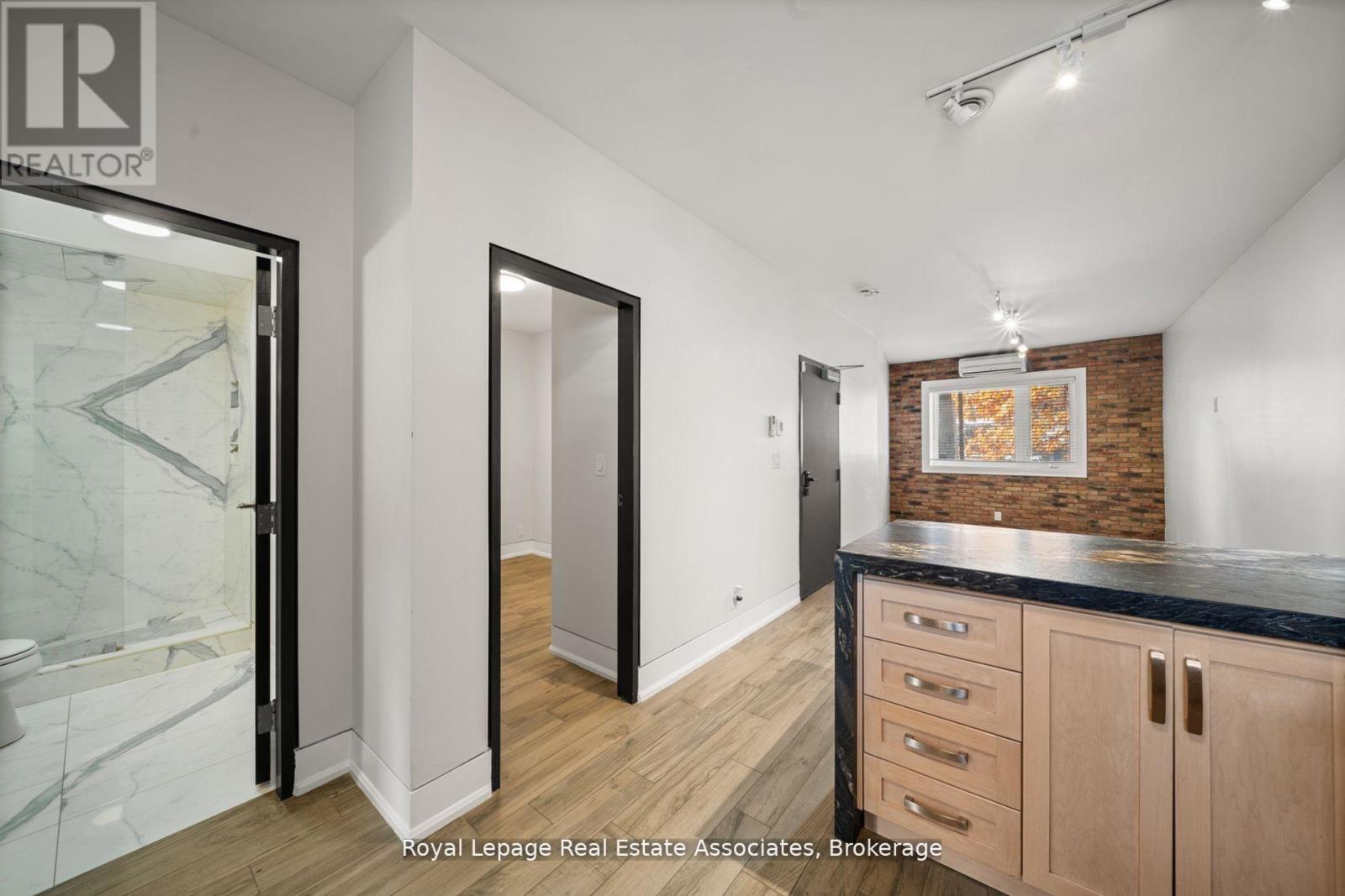 1 - 531 Runnymede Road, Toronto, Ontario  M6S 2Z8 - Photo 5 - W12946406