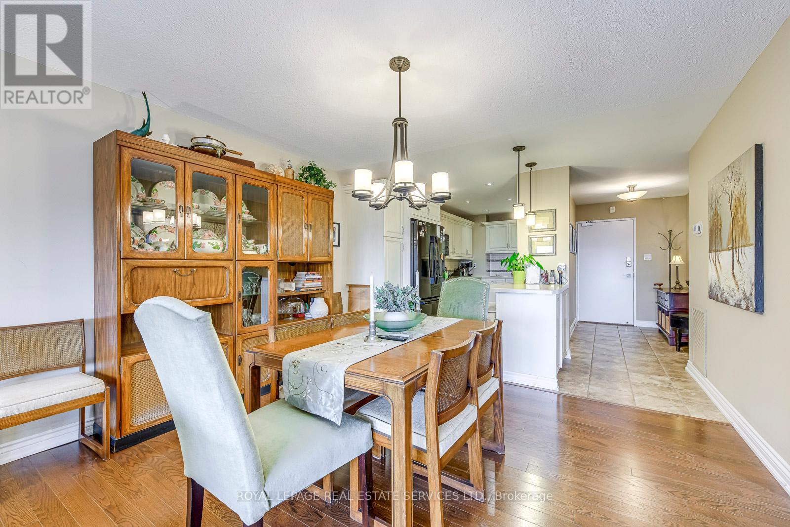 1104 - 965 Inverhouse Drive, Mississauga, Ontario  L5J 4B4 - Photo 12 - W12946422