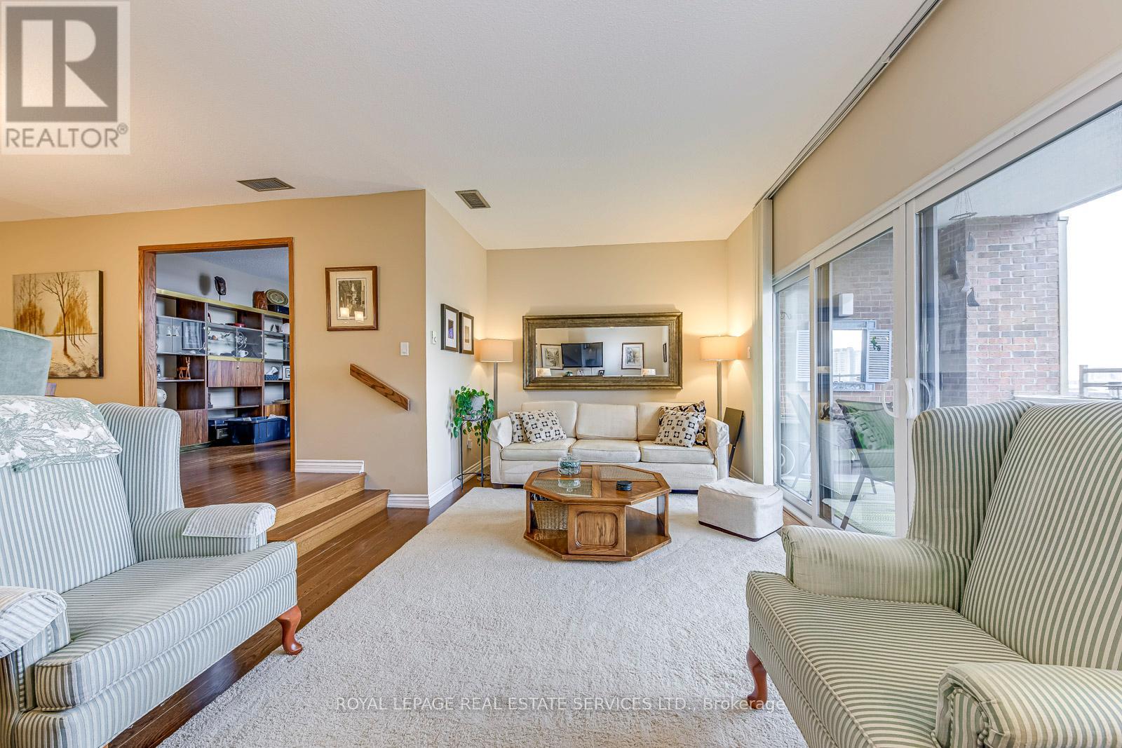 1104 - 965 Inverhouse Drive, Mississauga, Ontario  L5J 4B4 - Photo 20 - W12946422