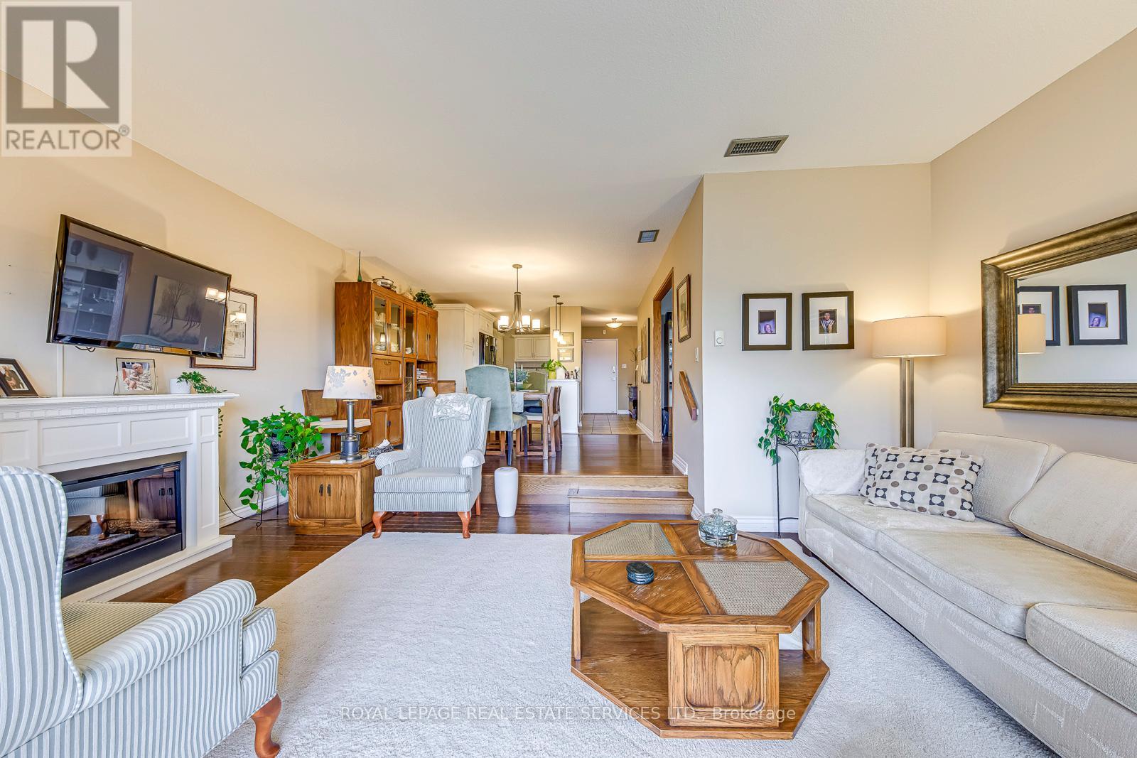 1104 - 965 Inverhouse Drive, Mississauga, Ontario  L5J 4B4 - Photo 21 - W12946422