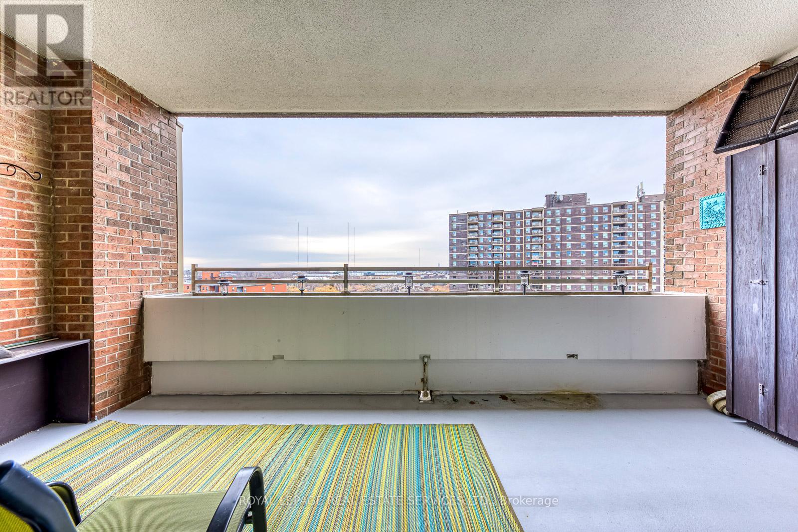 1104 - 965 Inverhouse Drive, Mississauga, Ontario  L5J 4B4 - Photo 22 - W12946422