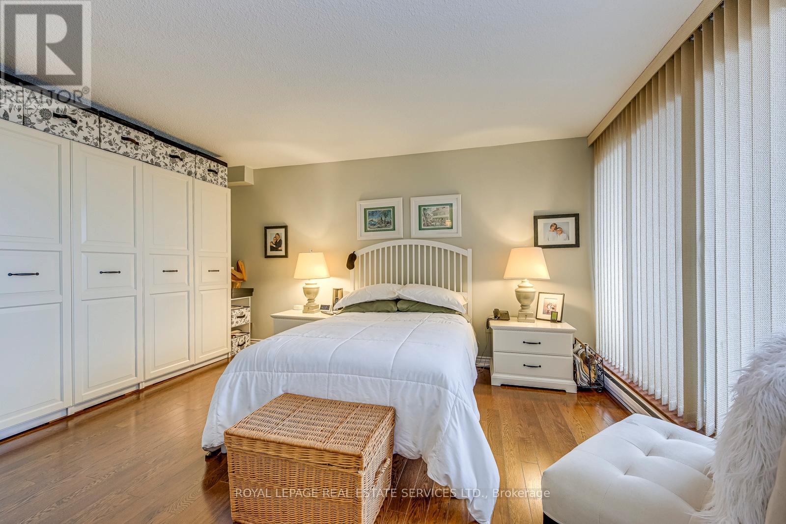 1104 - 965 Inverhouse Drive, Mississauga, Ontario  L5J 4B4 - Photo 28 - W12946422