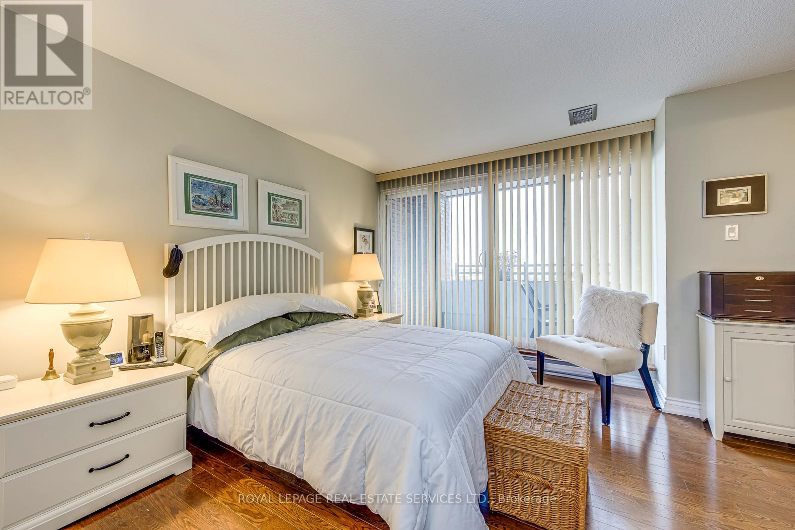 1104 - 965 Inverhouse Drive, Mississauga, Ontario  L5J 4B4 - Photo 29 - W12946422