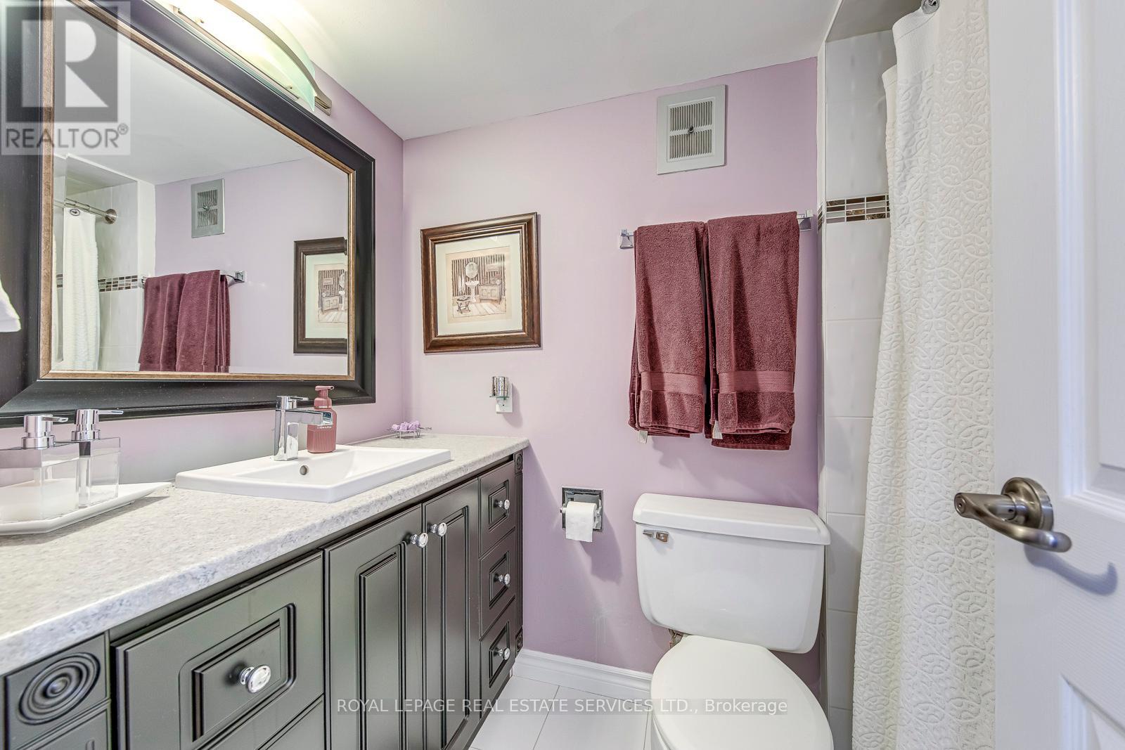 1104 - 965 Inverhouse Drive, Mississauga, Ontario  L5J 4B4 - Photo 37 - W12946422