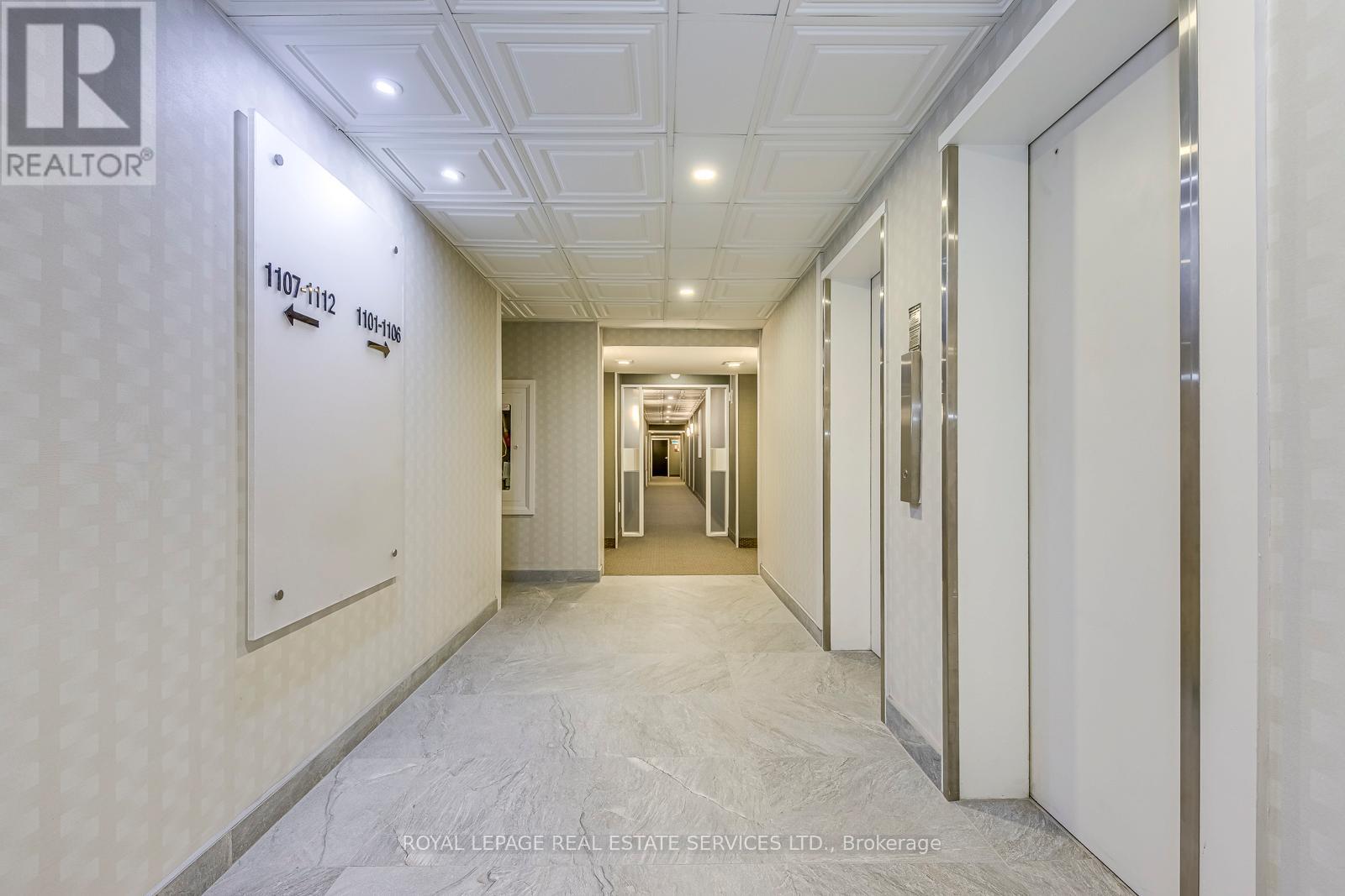 1104 - 965 Inverhouse Drive, Mississauga, Ontario  L5J 4B4 - Photo 4 - W12946422