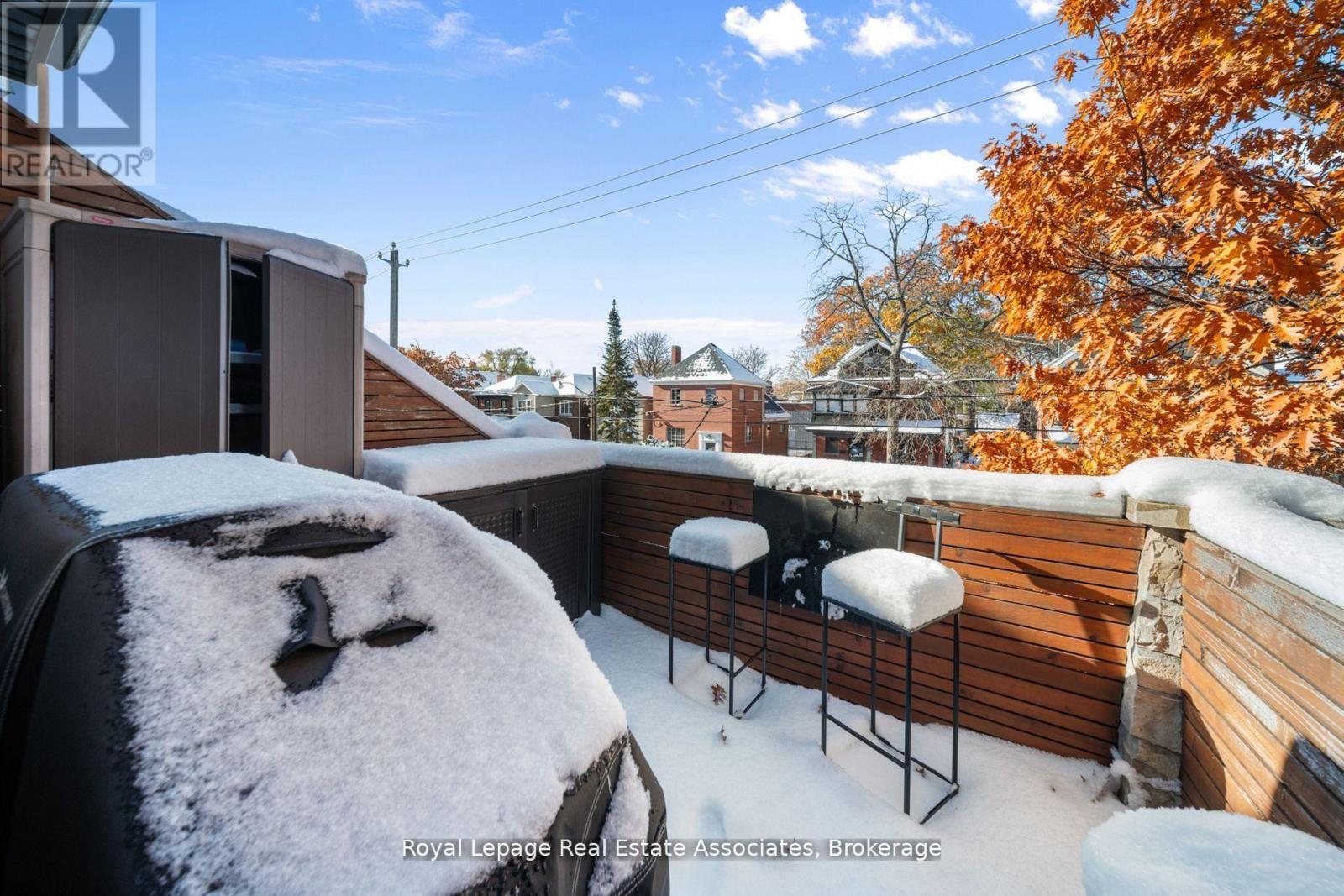 2 - 531 Runnymede Road, Toronto, Ontario  M6S 2Z8 - Photo 11 - W12946424
