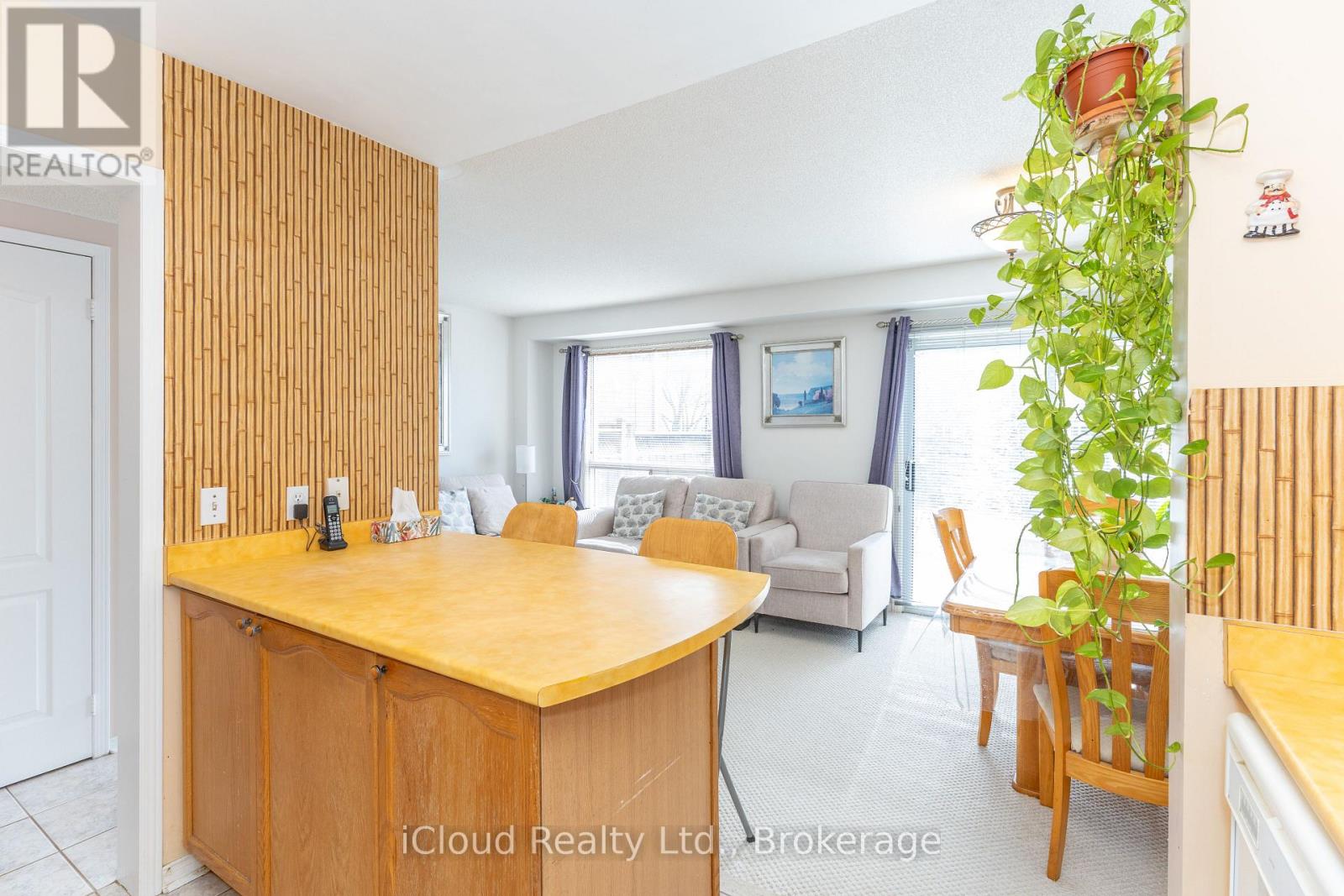 3842 Ridgepoint Way, Mississauga, Ontario  L5N 7T9 - Photo 10 - W12946428