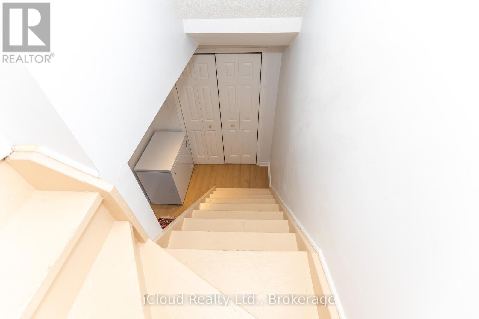 3842 Ridgepoint Way, Mississauga, Ontario  L5N 7T9 - Photo 26 - W12946428