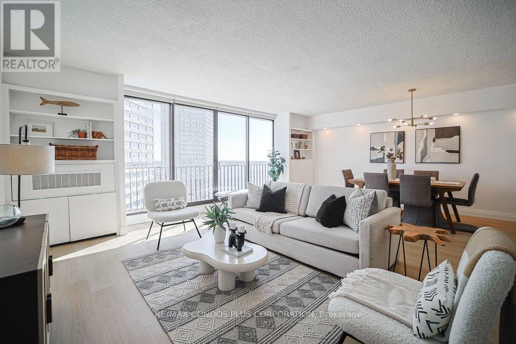 2232 - 33 Harbour Square, Toronto, Ontario  M5J 2G2 - Photo 11 - C12915378