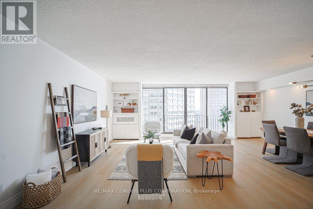 2232 - 33 Harbour Square, Toronto, Ontario  M5J 2G2 - Photo 25 - C12915378