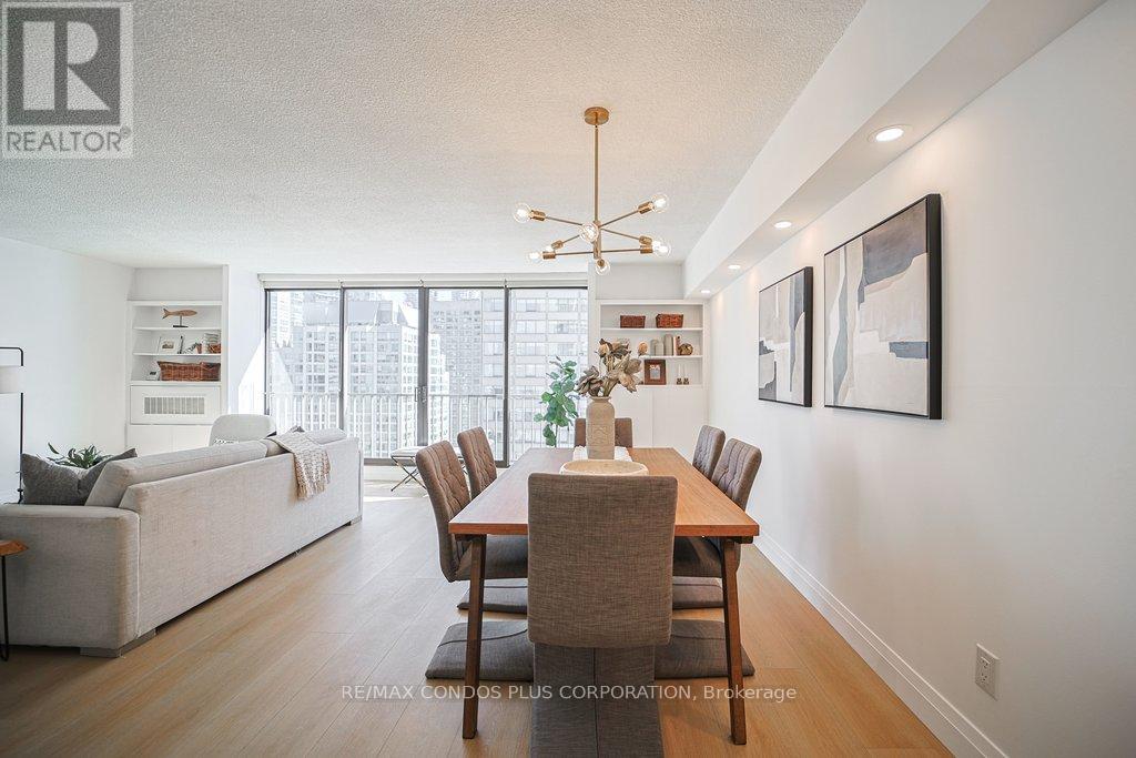 2232 - 33 Harbour Square, Toronto, Ontario  M5J 2G2 - Photo 31 - C12915378