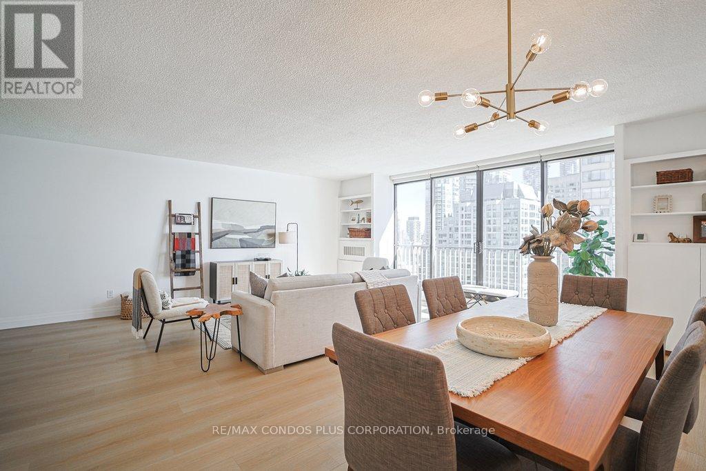 2232 - 33 Harbour Square, Toronto, Ontario  M5J 2G2 - Photo 9 - C12915378