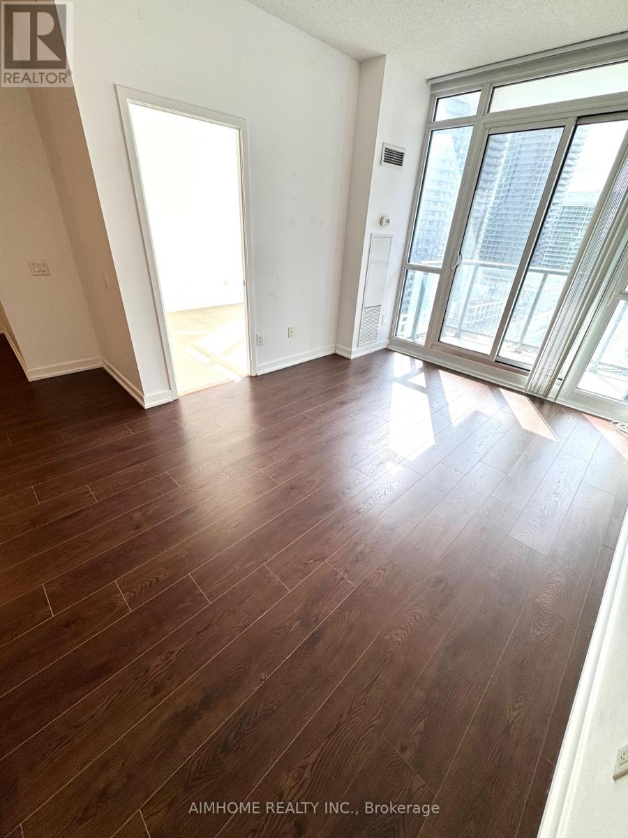 2016 - 121 Mcmahon Drive, Toronto, Ontario  M2K 0C1 - Photo 14 - C12942406