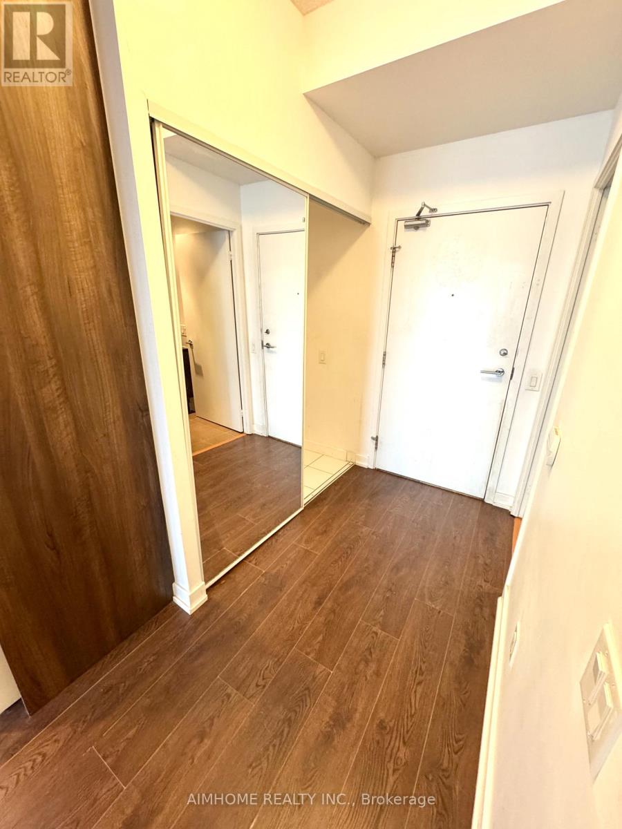 2016 - 121 Mcmahon Drive, Toronto, Ontario  M2K 0C1 - Photo 10 - C12942406