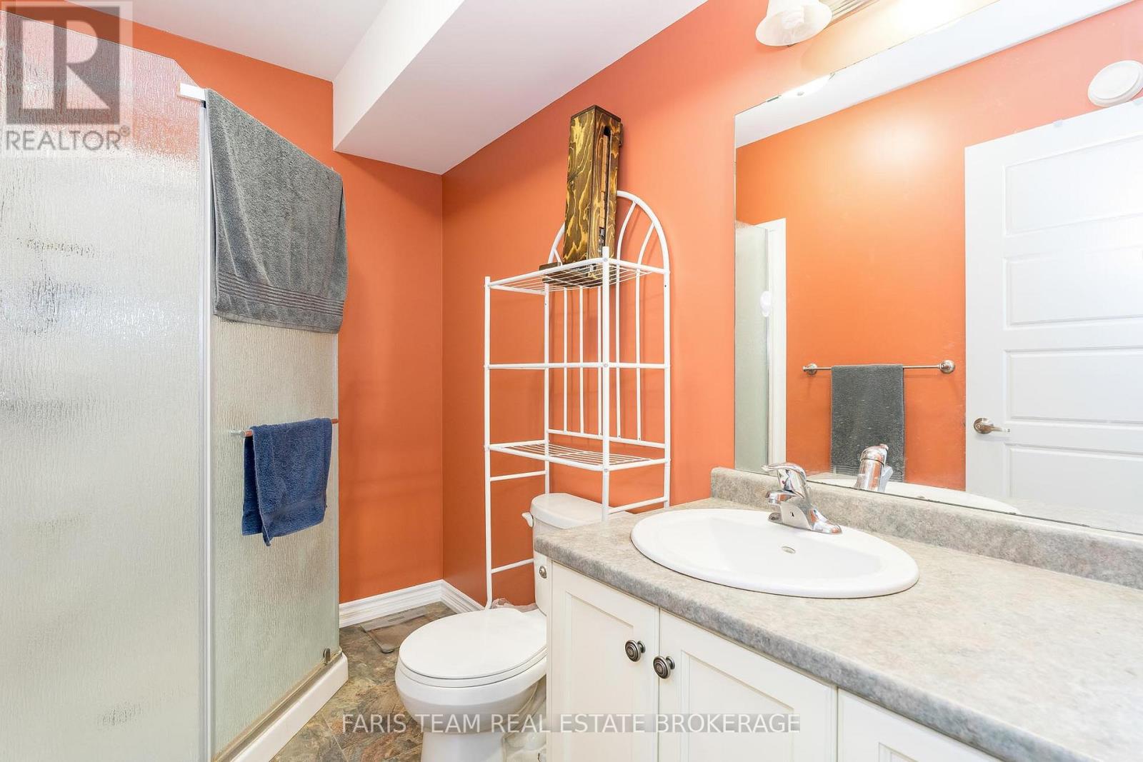 8 Chamberlain Crescent, Penetanguishene, Ontario  L9M 0A5 - Photo 21 - S12853348