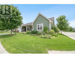 1 BAY MOORINGS BOULEVARD, Penetanguishene, Ontario