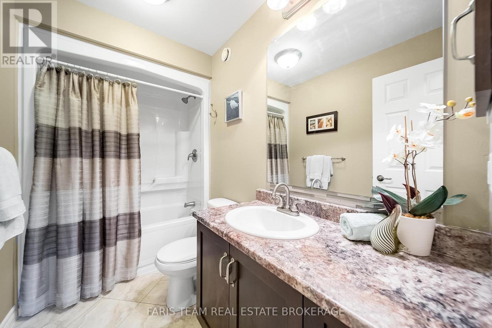 1 Bay Moorings Boulevard, Penetanguishene, Ontario  L9M 1E7 - Photo 25 - S12885784