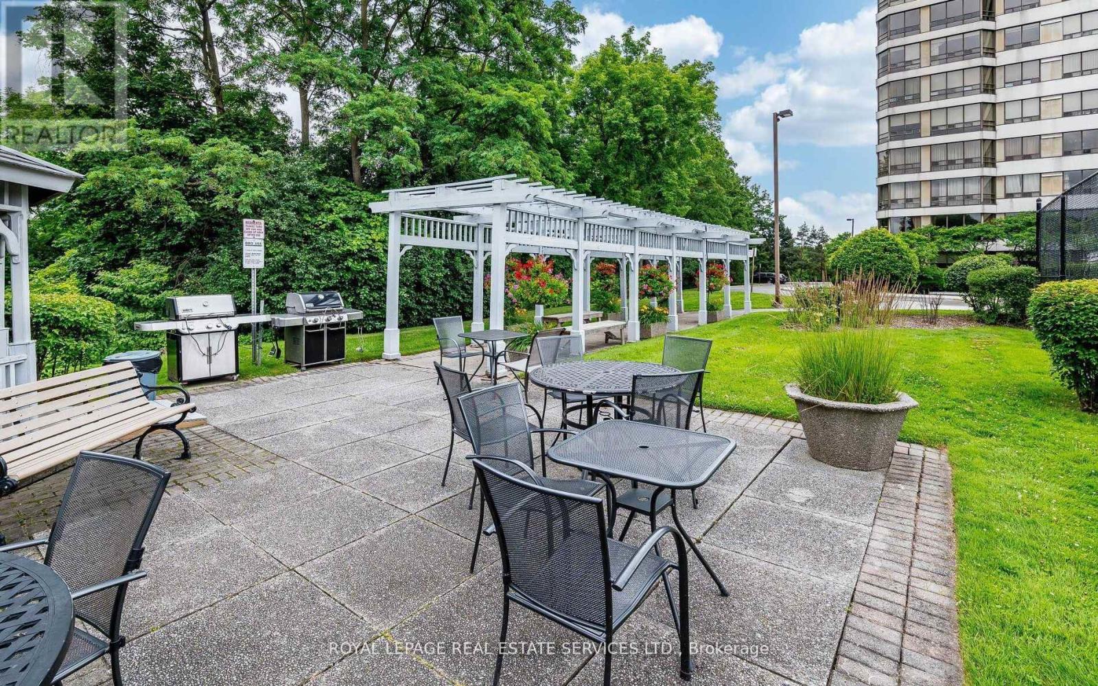 #202 - 310 Mill Street S, Brampton, Ontario  L6Y 3B1 - Photo 32 - W12899906