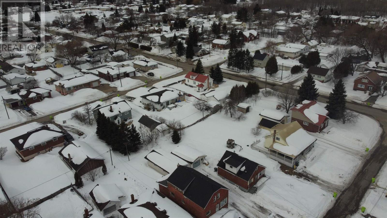 281 Pittsburgh Ave, Sault Ste. Marie, Ontario  P6C 5B7 - Photo 9 - SM260560