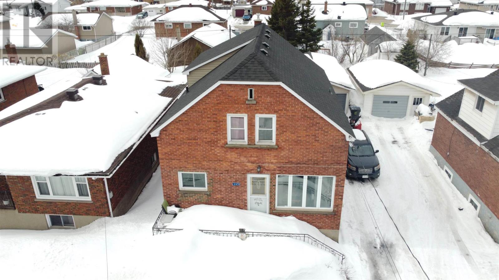 281 Pittsburgh Ave, Sault Ste. Marie, Ontario  P6C 5B7 - Photo 2 - SM260561