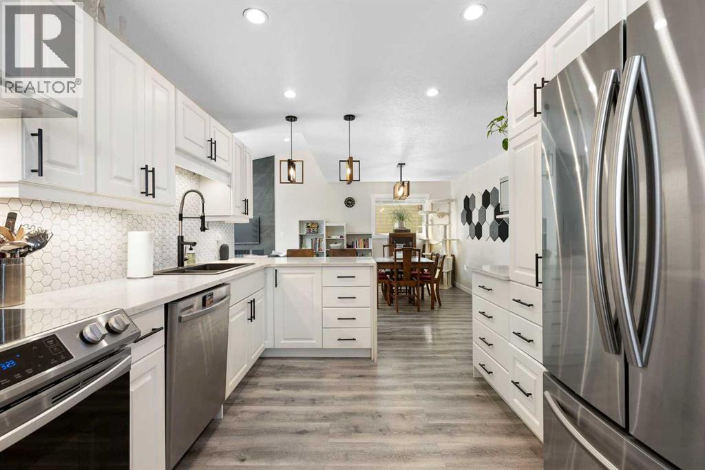 48 Cedargrove Road Sw, Calgary, Alberta  T2W 4T9 - Photo 16 - A2298186