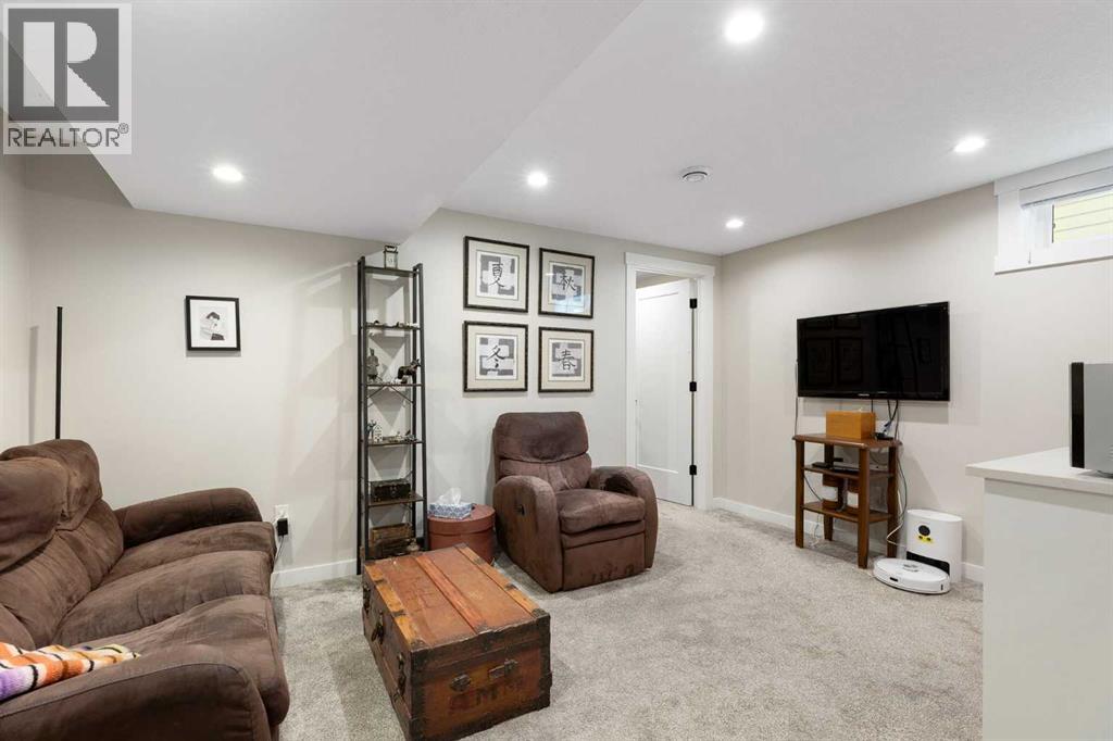 48 Cedargrove Road Sw, Calgary, Alberta  T2W 4T9 - Photo 32 - A2298186