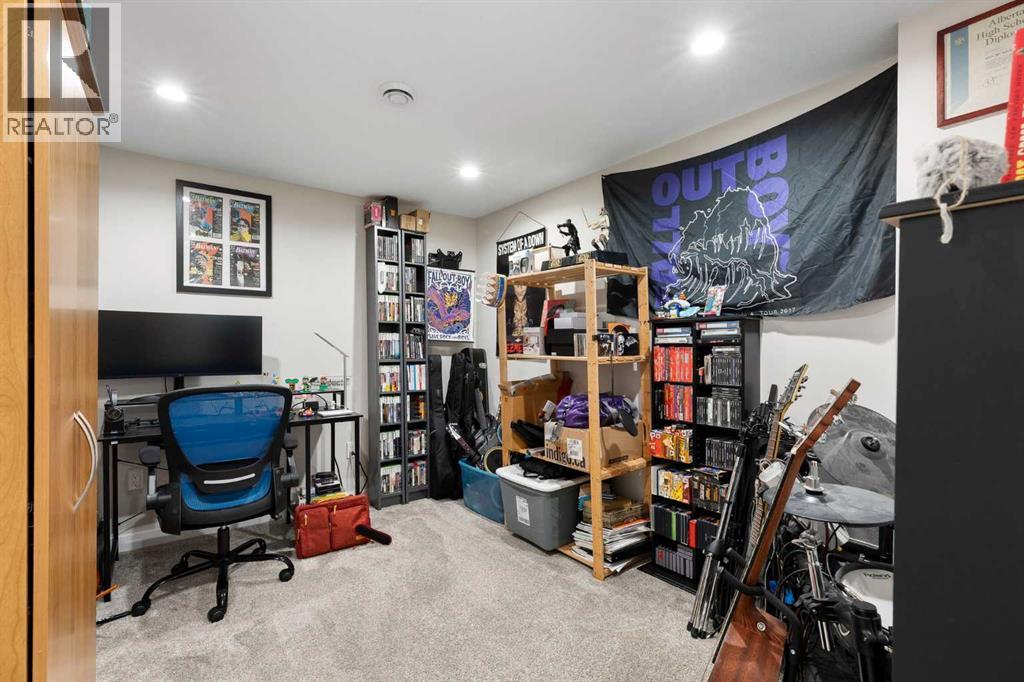 48 Cedargrove Road Sw, Calgary, Alberta  T2W 4T9 - Photo 36 - A2298186