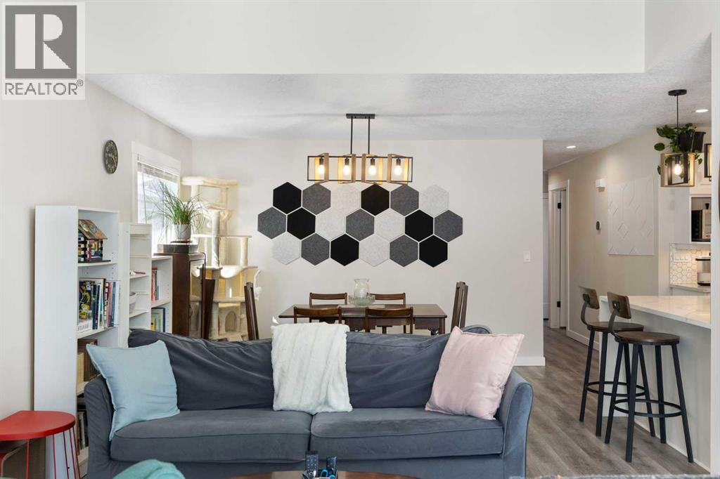 48 Cedargrove Road Sw, Calgary, Alberta  T2W 4T9 - Photo 8 - A2298186