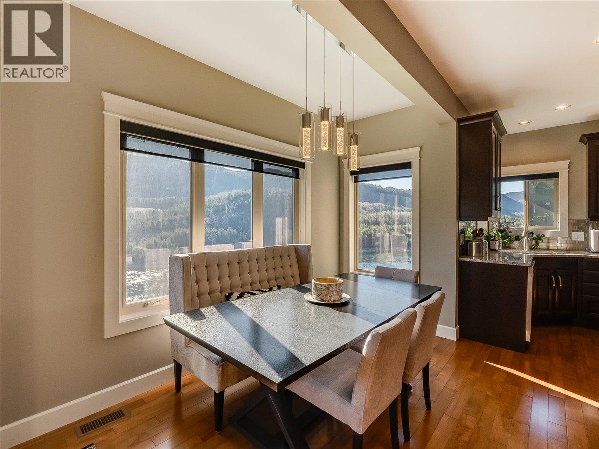 3733 Williston Road, Castlegar, British Columbia  V1N 4Y4 - Photo 14 - 10381545