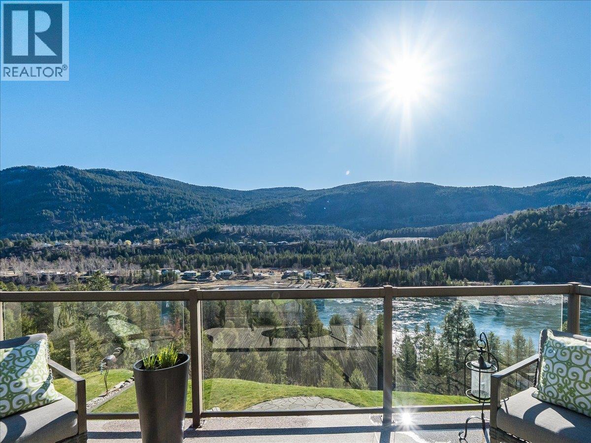 3733 Williston Road, Castlegar, British Columbia  V1N 4Y4 - Photo 22 - 10381545