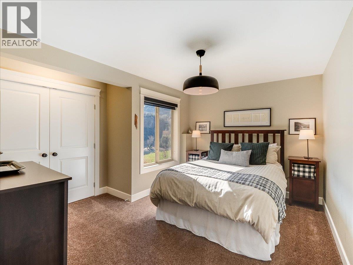 3733 Williston Road, Castlegar, British Columbia  V1N 4Y4 - Photo 53 - 10381545