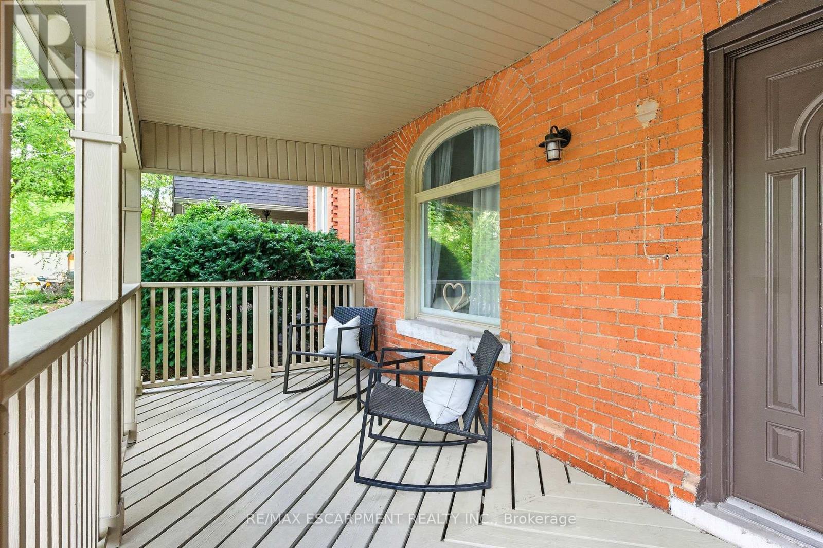 33 Homewood Avenue, Hamilton, Ontario  L8P 2M1 - Photo 7 - X12946052