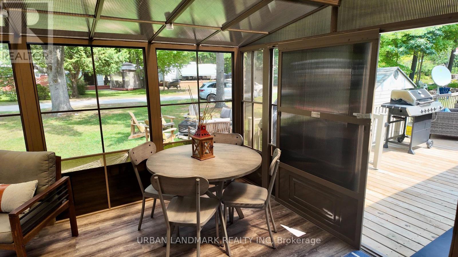 2612 Victoria Road, Kawartha Lakes, Ontario  K0M 2B0 - Photo 8 - X12946092