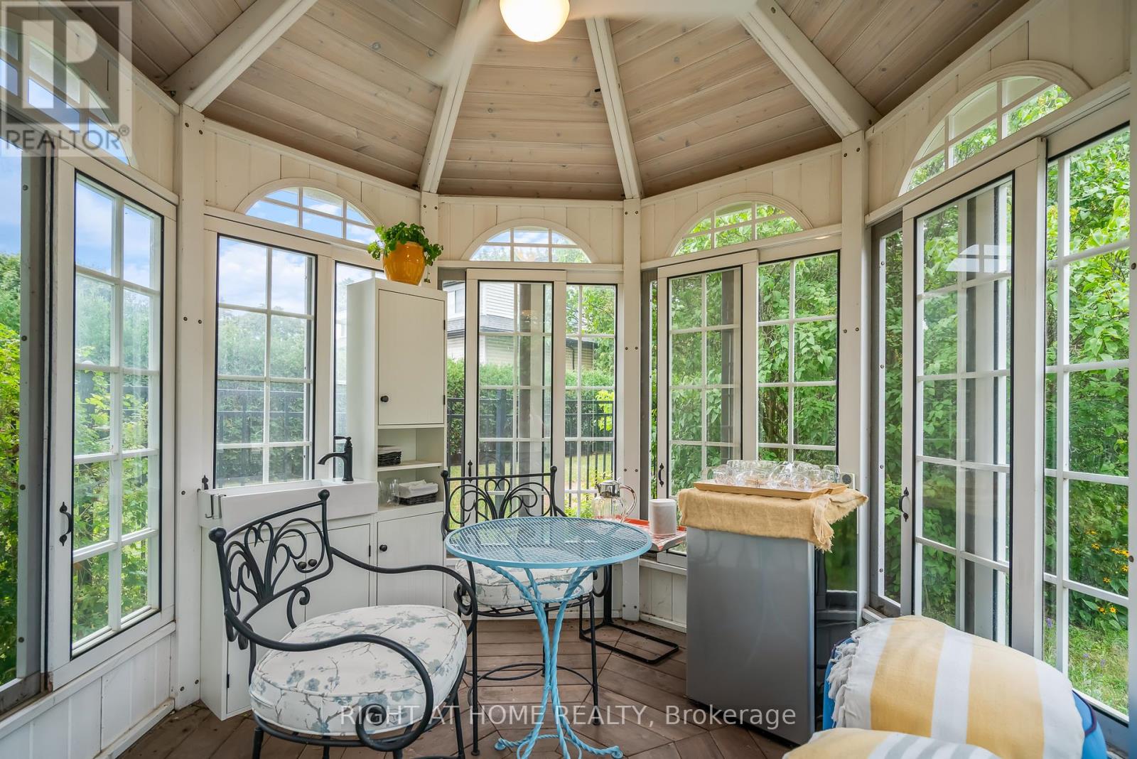 14894 Niagara River Parkway, Niagara-On-The-Lake, Ontario  L0S 1J0 - Photo 6 - X12946186