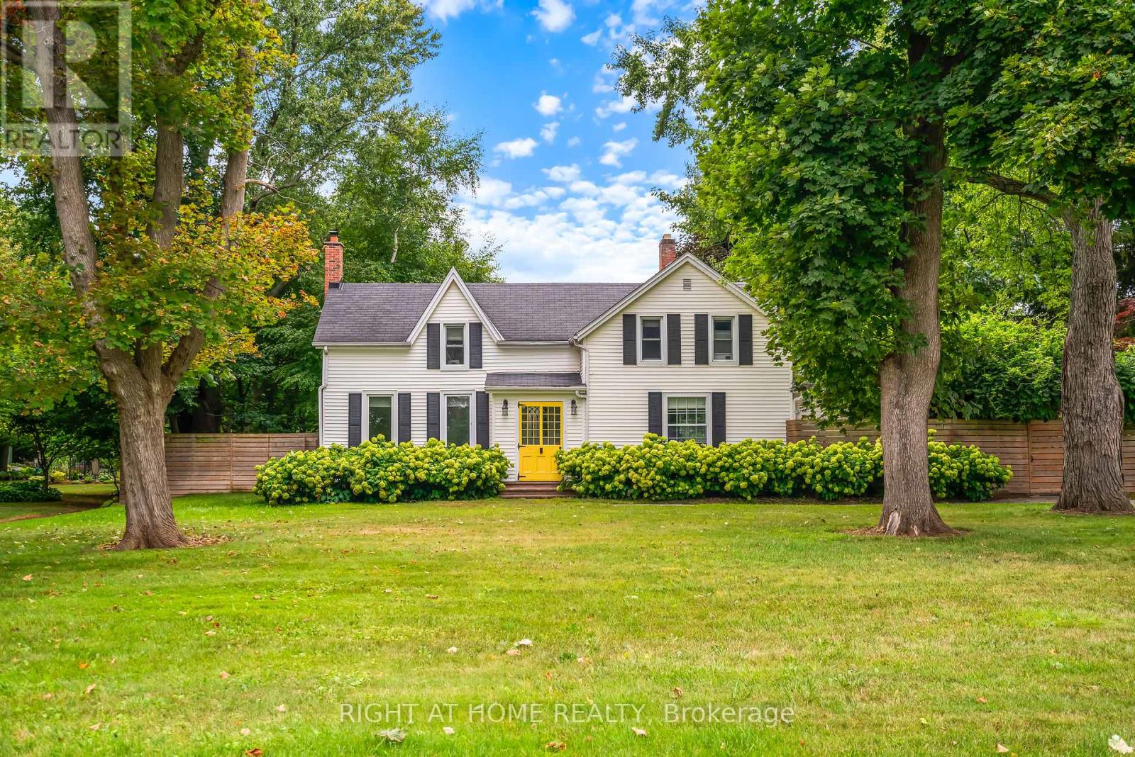 14894 Niagara River Parkway, Niagara-On-The-Lake, Ontario  L0S 1J0 - Photo 8 - X12946186