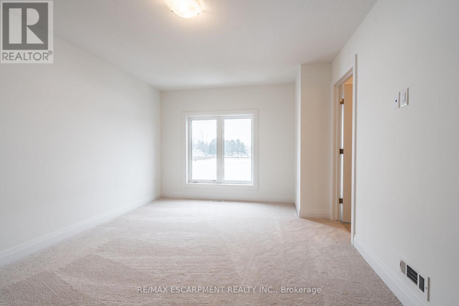 18 Clear Valley Lane, Hamilton, Ontario  L0R 1W0 - Photo 22 - X12946326