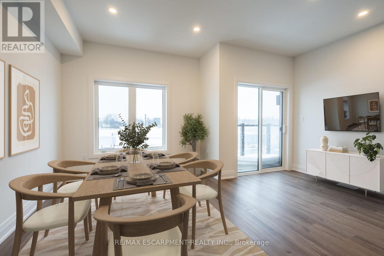 18 Clear Valley Lane, Hamilton, Ontario  L0R 1W0 - Photo 4 - X12946326