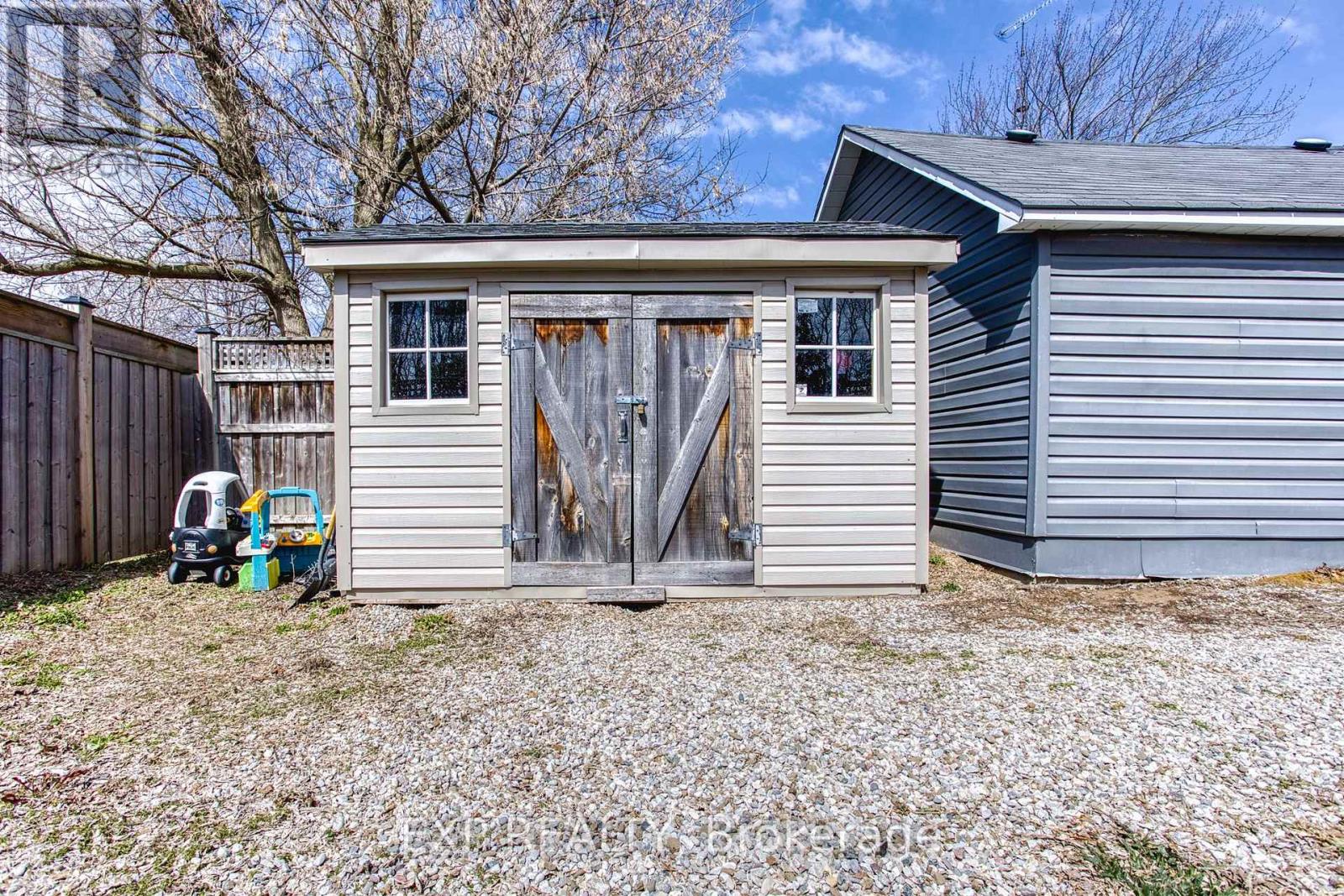 26 Clara Crescent, Brantford, Ontario  N3S 7C7 - Photo 37 - X12946362