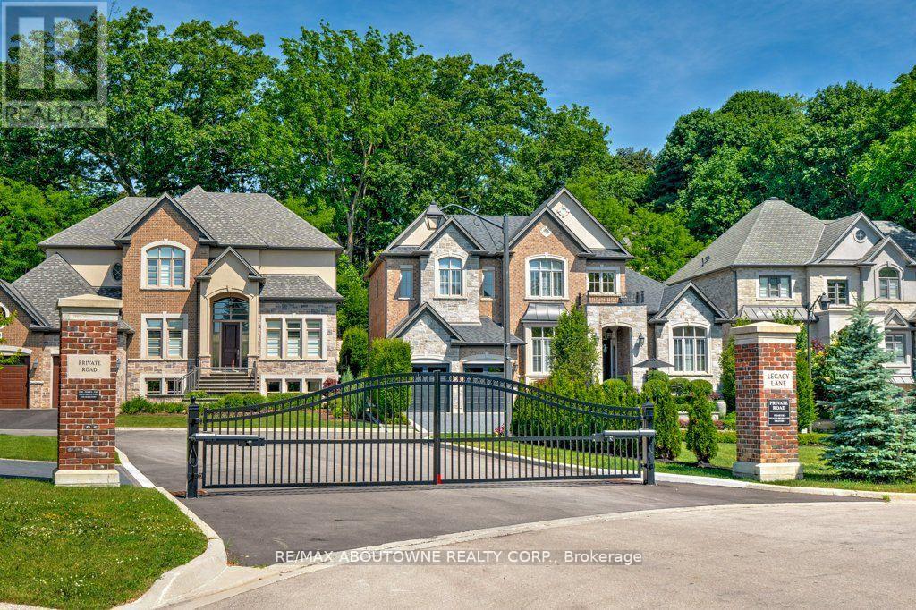 47 Legacy Lane, Hamilton, Ontario  L9G 0G2 - Photo 2 - X12946426