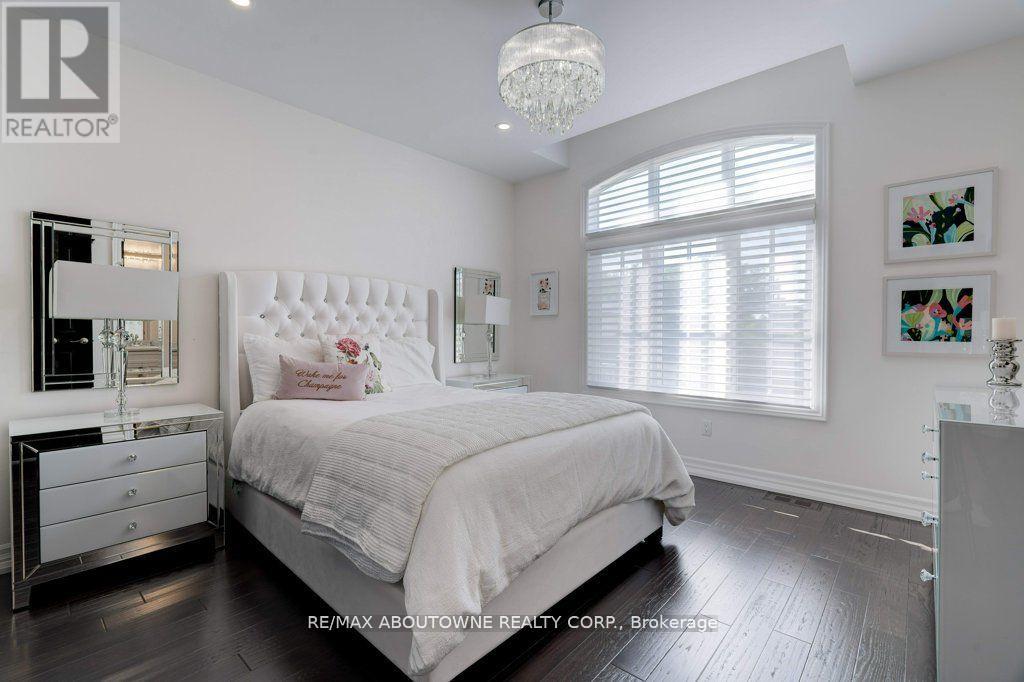 47 Legacy Lane, Hamilton, Ontario  L9G 0G2 - Photo 25 - X12946426