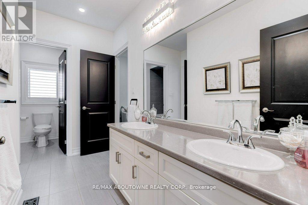 47 Legacy Lane, Hamilton, Ontario  L9G 0G2 - Photo 31 - X12946426