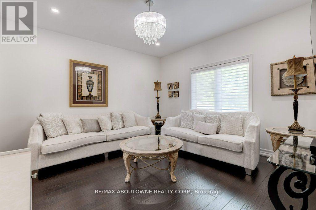 47 Legacy Lane, Hamilton, Ontario  L9G 0G2 - Photo 32 - X12946426