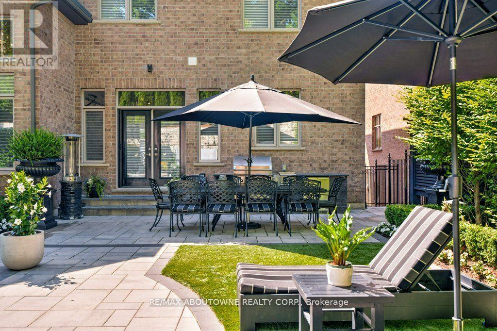 47 Legacy Lane, Hamilton, Ontario  L9G 0G2 - Photo 37 - X12946426