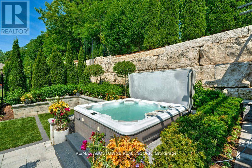 47 Legacy Lane, Hamilton, Ontario  L9G 0G2 - Photo 45 - X12946426