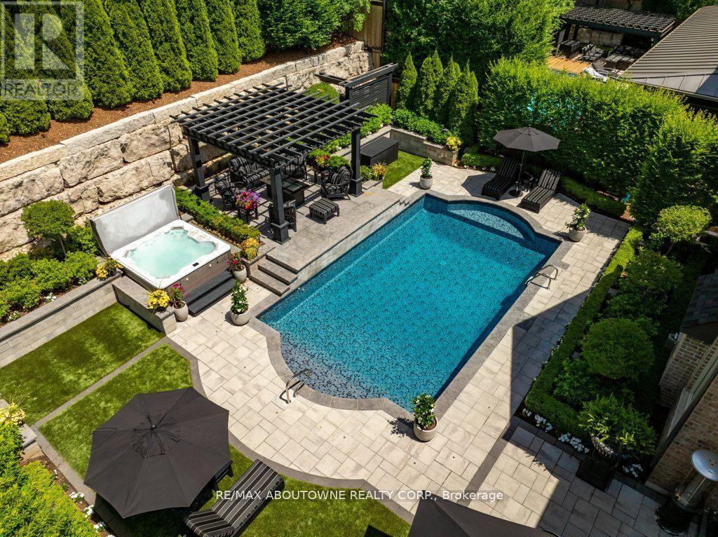 47 Legacy Lane, Hamilton, Ontario  L9G 0G2 - Photo 50 - X12946426