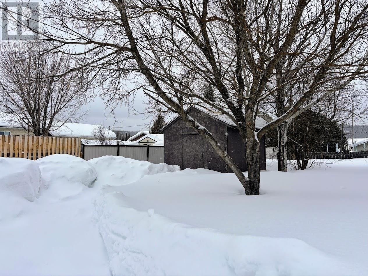 18 Wendego St, Manitouwadge, Ontario  P0T 2C0 - Photo 34 - TB2600582